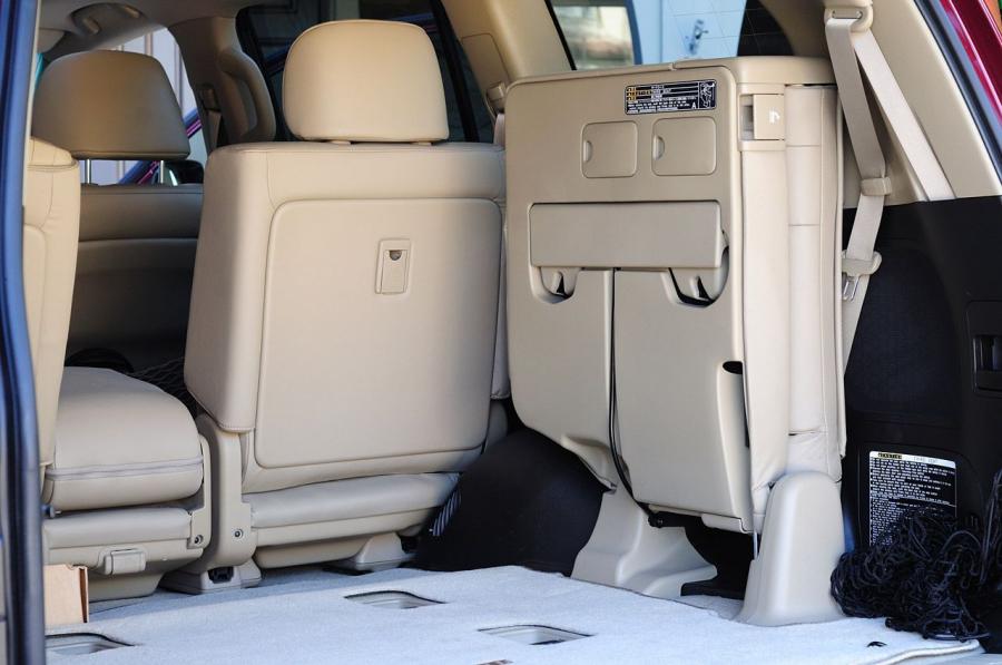  Toyota Land Cruiser 2011 года  (фото 6 из 56)
